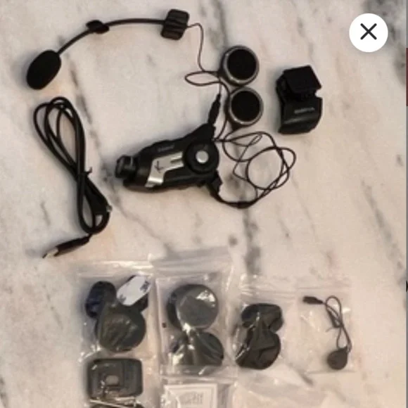 Sena 10C Motorcycle Bluetooth® Camera & Communication System - Picture 6 of 7